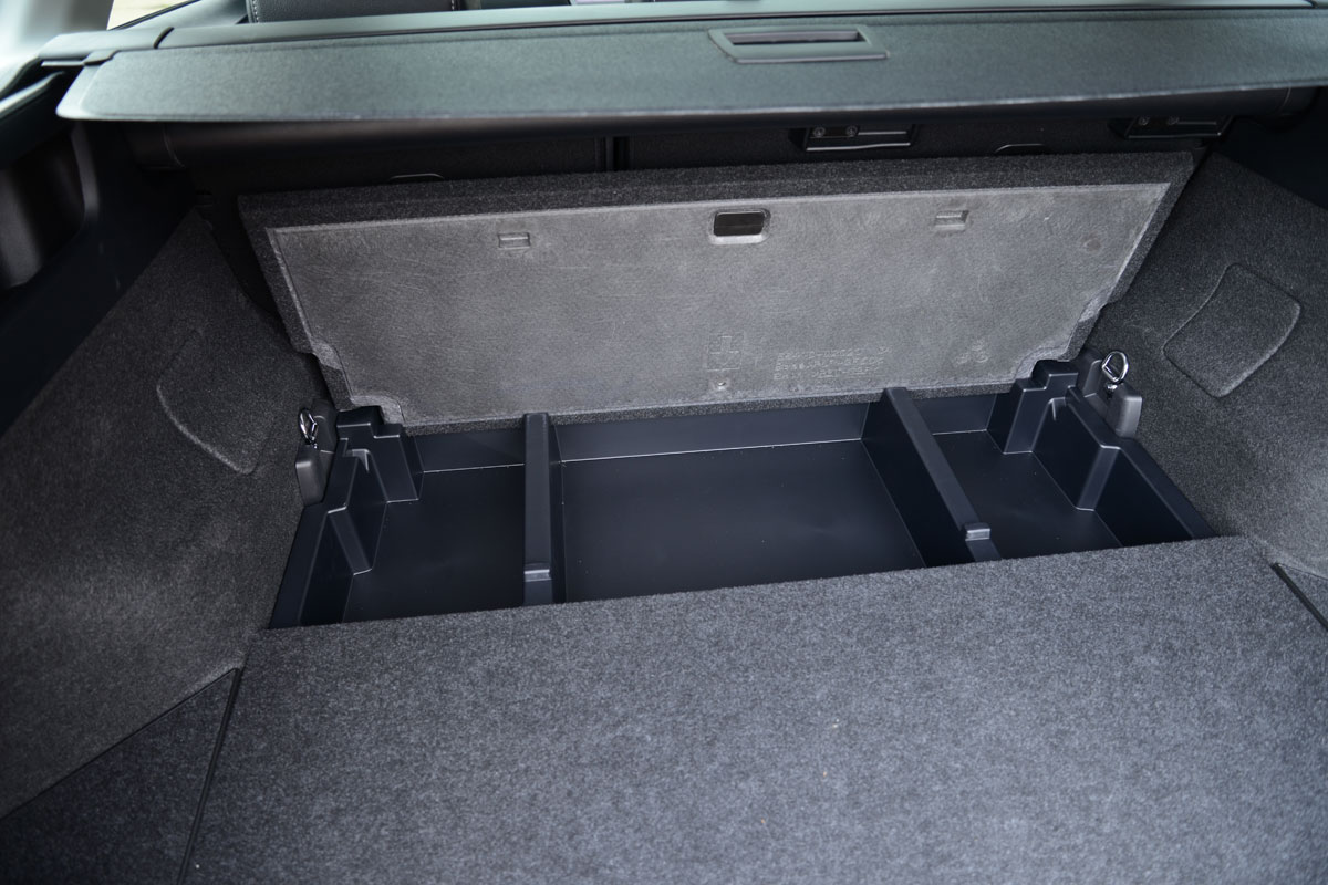 Toyota Auris Touring Sports 11