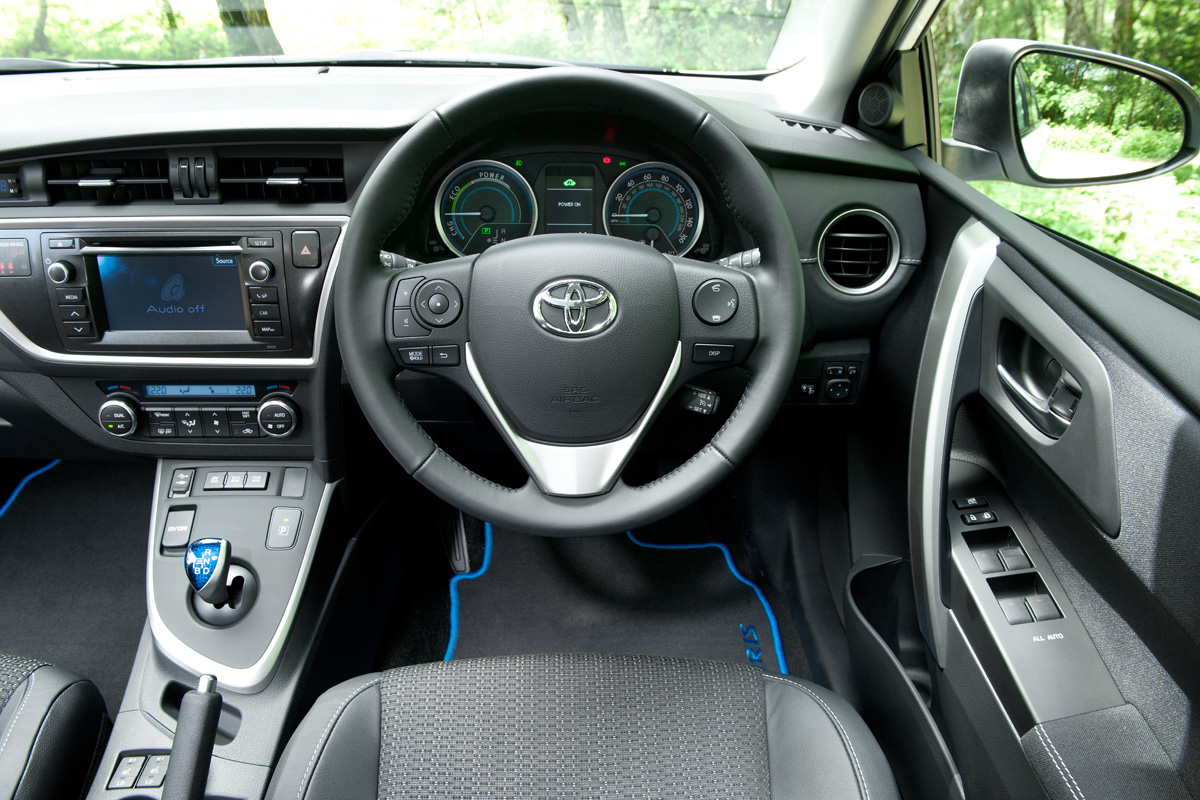 Toyota Auris Touring Sports interior