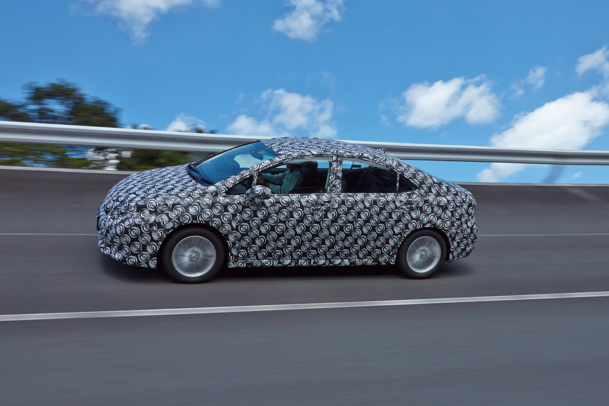 Toyota FCV Concept side