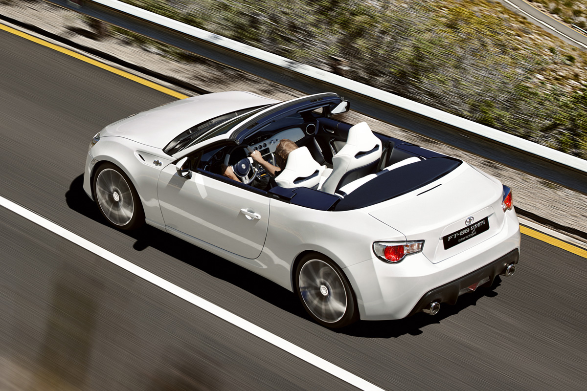 Toyota FT-86 Open Concept roof down