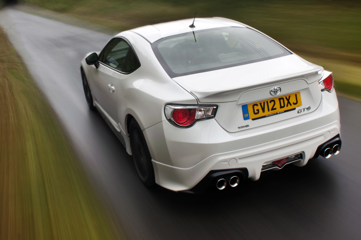 Toyota GT 86 TRD rear tracking