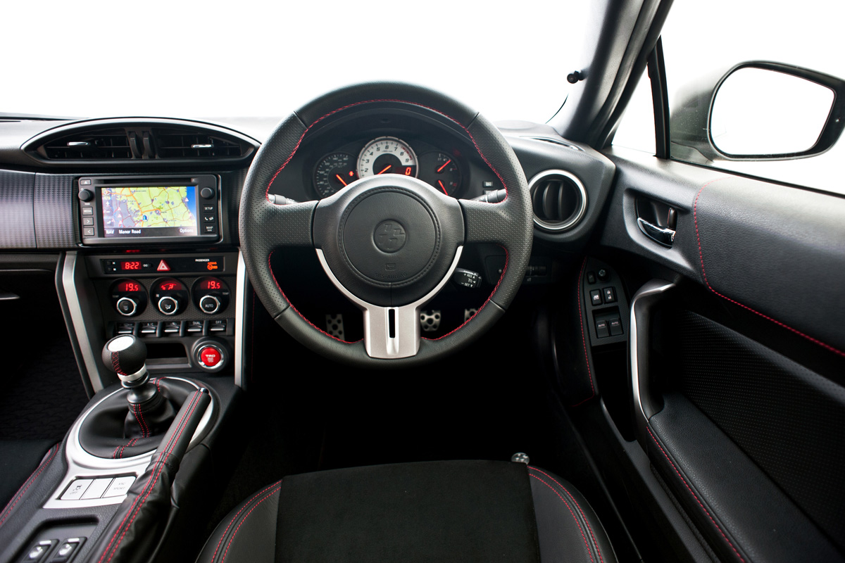 Toyota GT 86 TRD interior