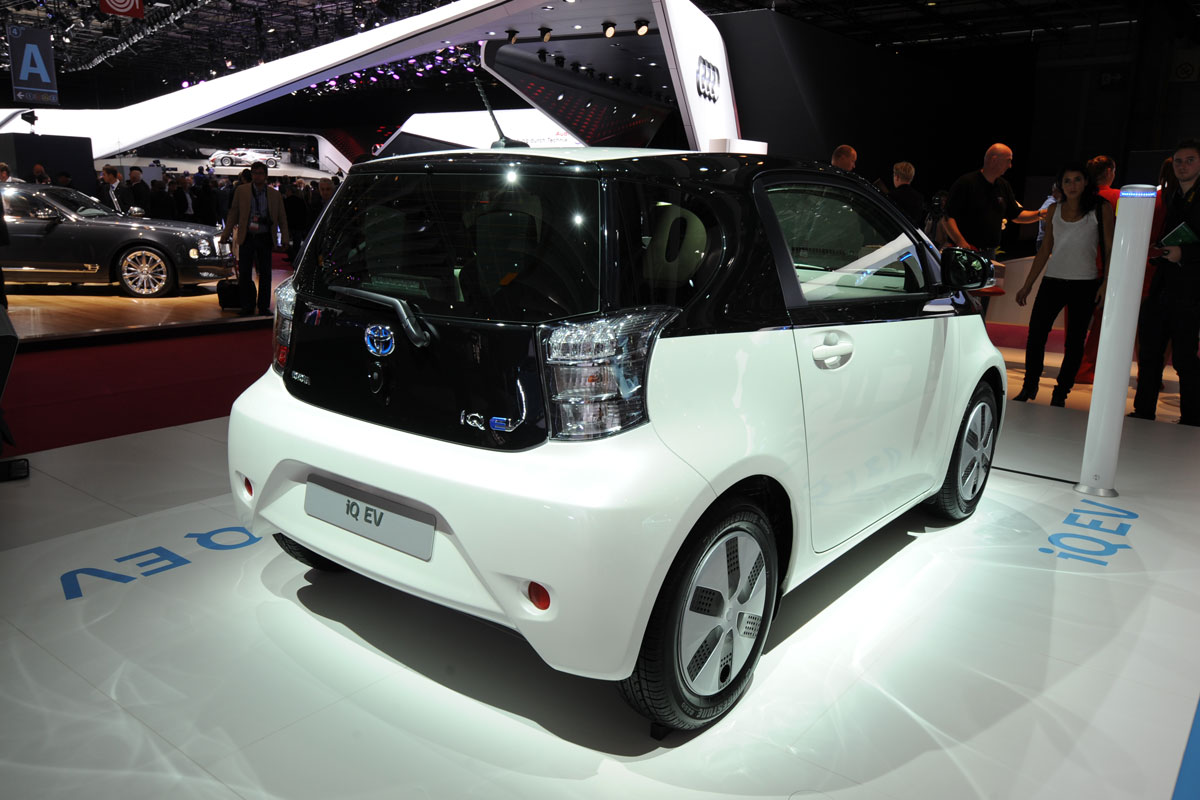 Toyota IQ-EV