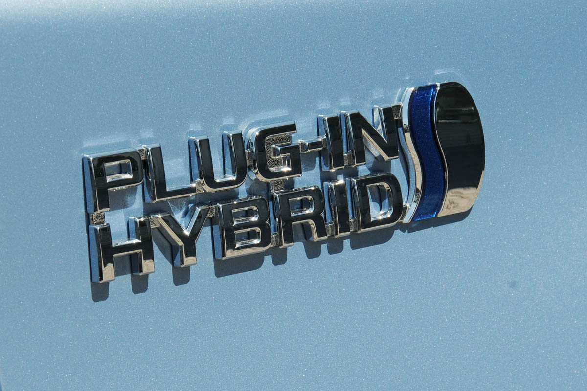 Toyota Prius Plug-in badge