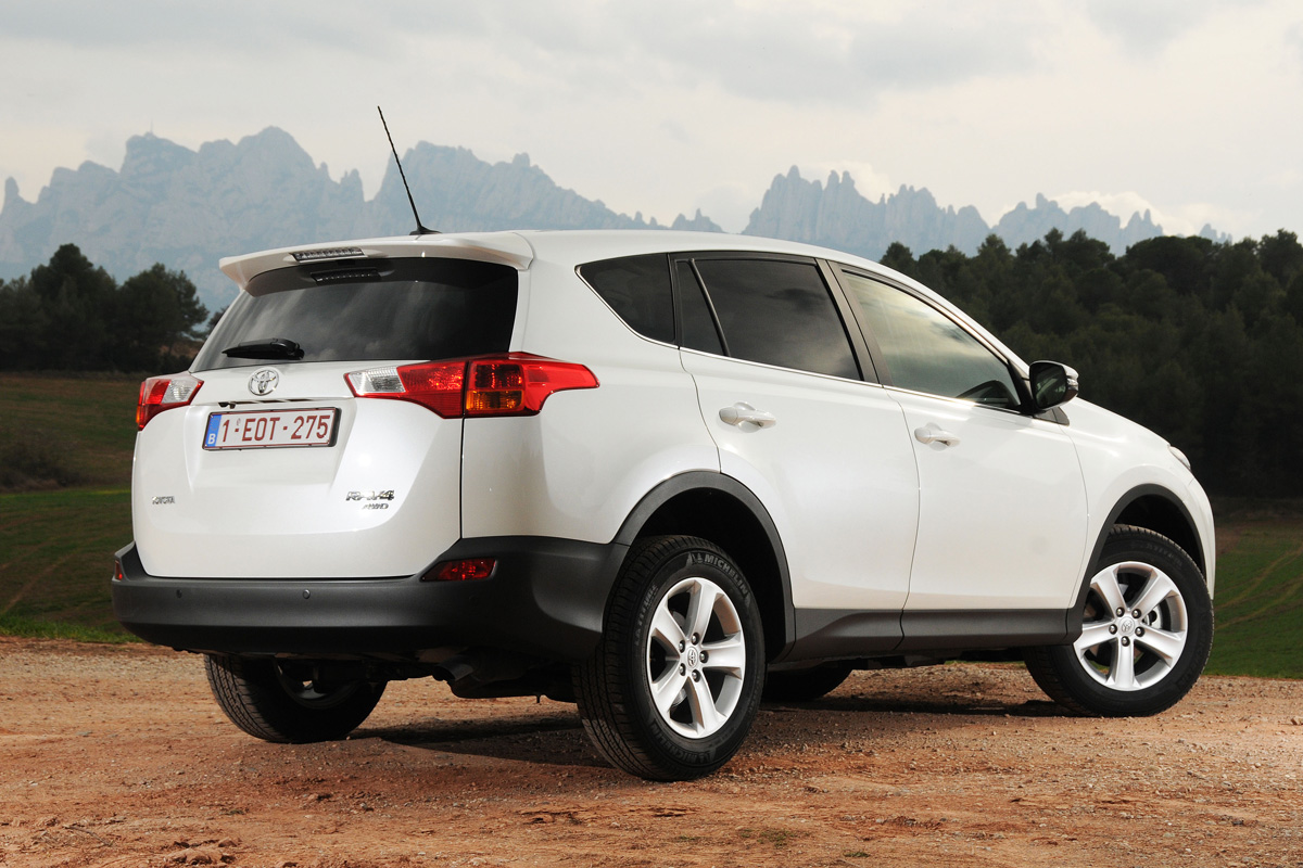 Toyota RAV4 rear three-quarters