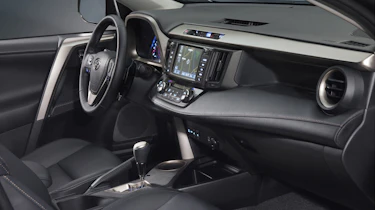 Toyota RAV4 2.2 D-4D interior
