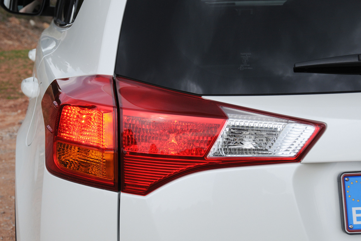 Toyota RAV4 rear light