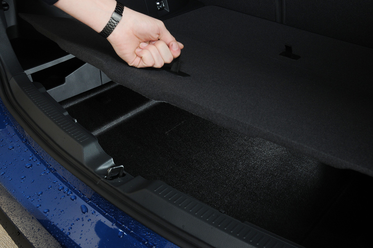 Toyota Verso boot floor