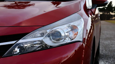 Toyota Verso 2.0 D-4D Icon light detail