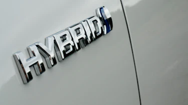 Toyota Yaris Hybrid badge