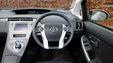 Toyota Prius plug-in 2013 interior