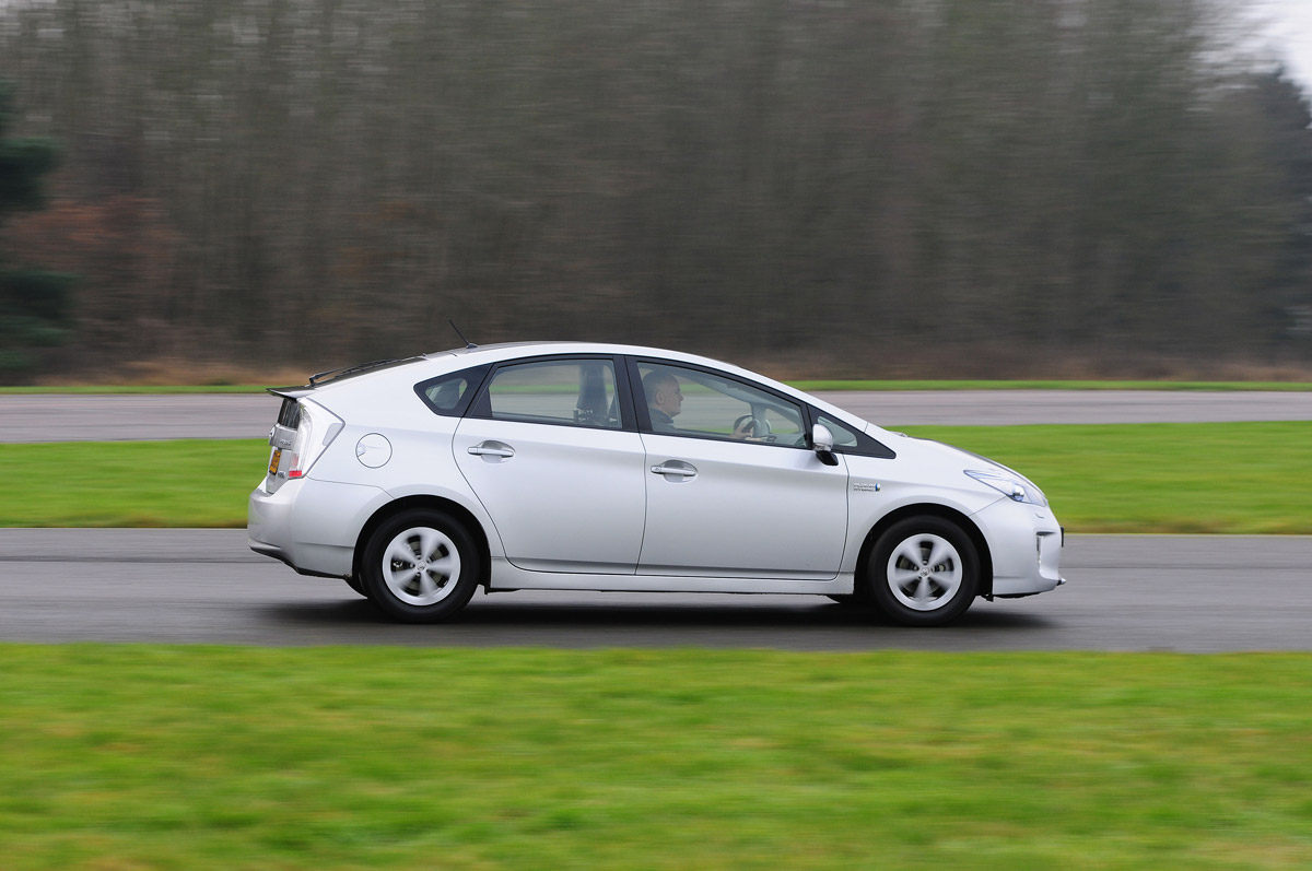 Toyota Prius plug-in 2013 pan