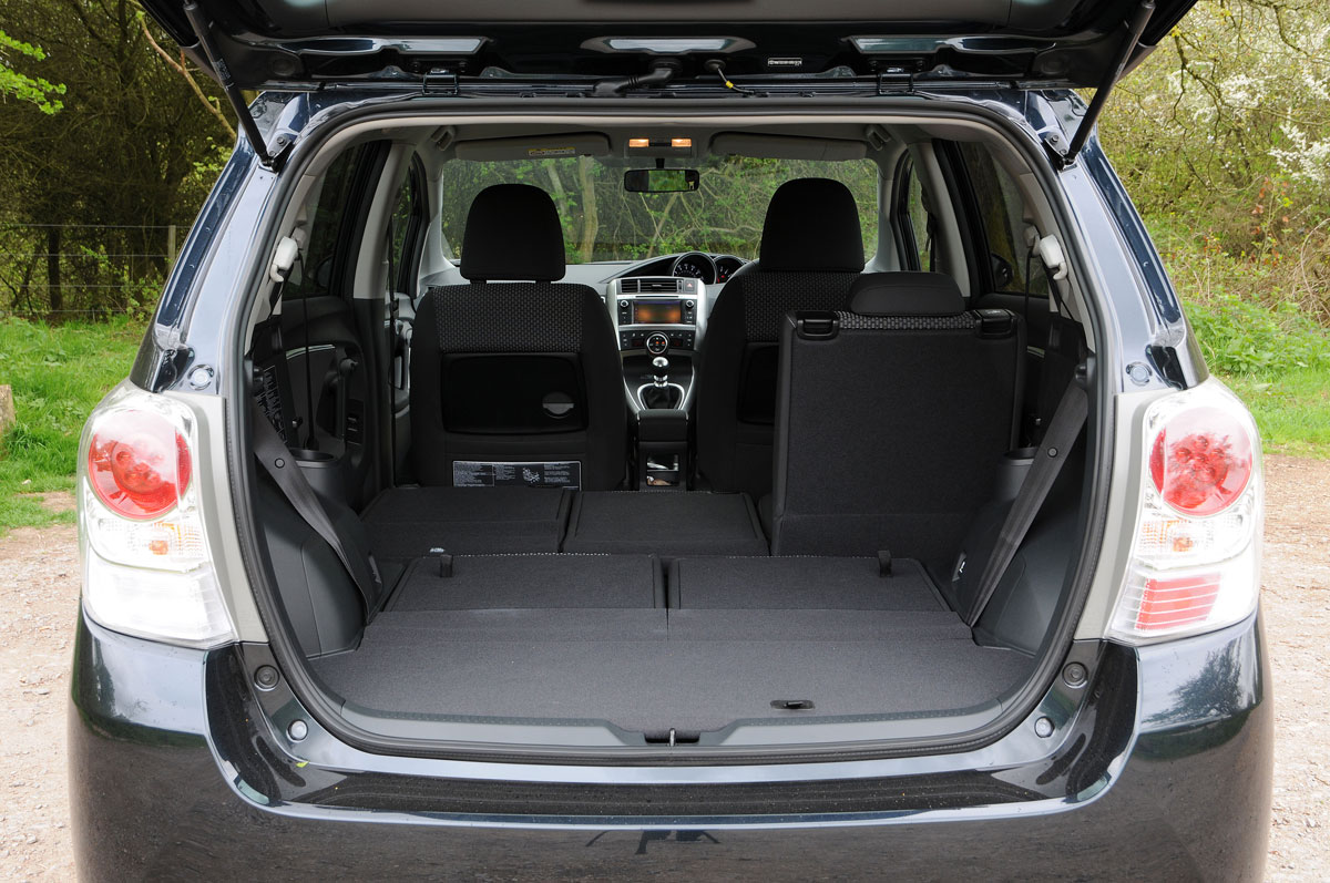 Toyota Verso boot