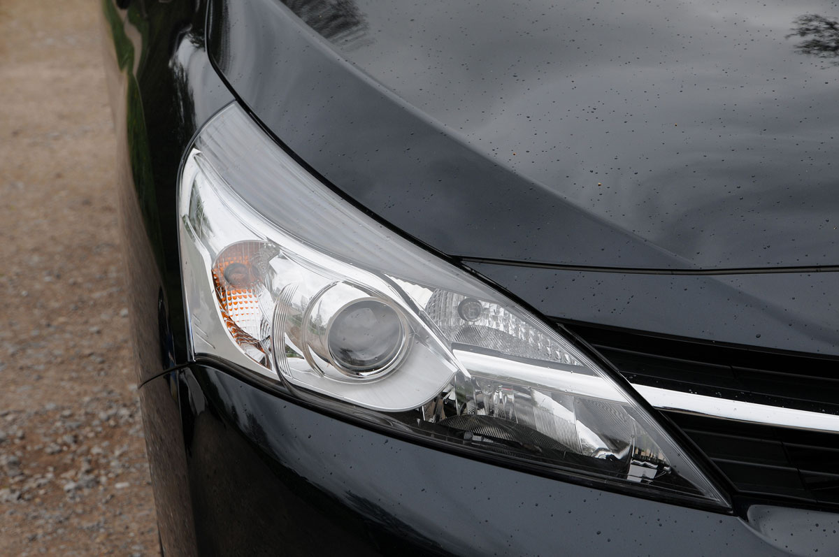 Toyota Verso light