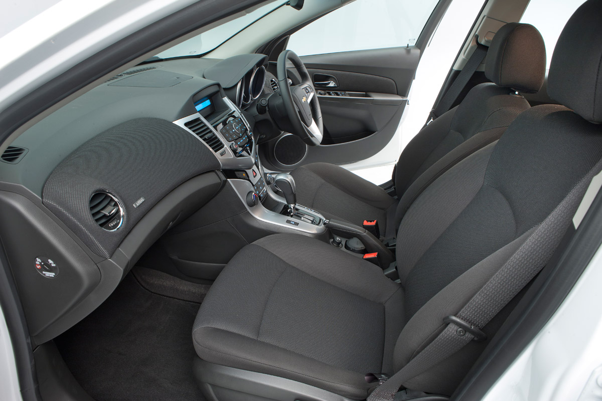 Used Chevrolet Cruze interior seats