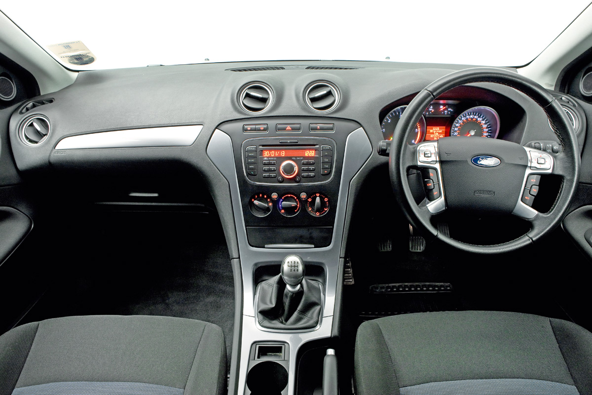 Ford Mondeo interior