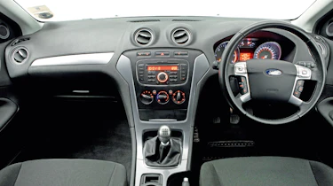 Ford Mondeo interior