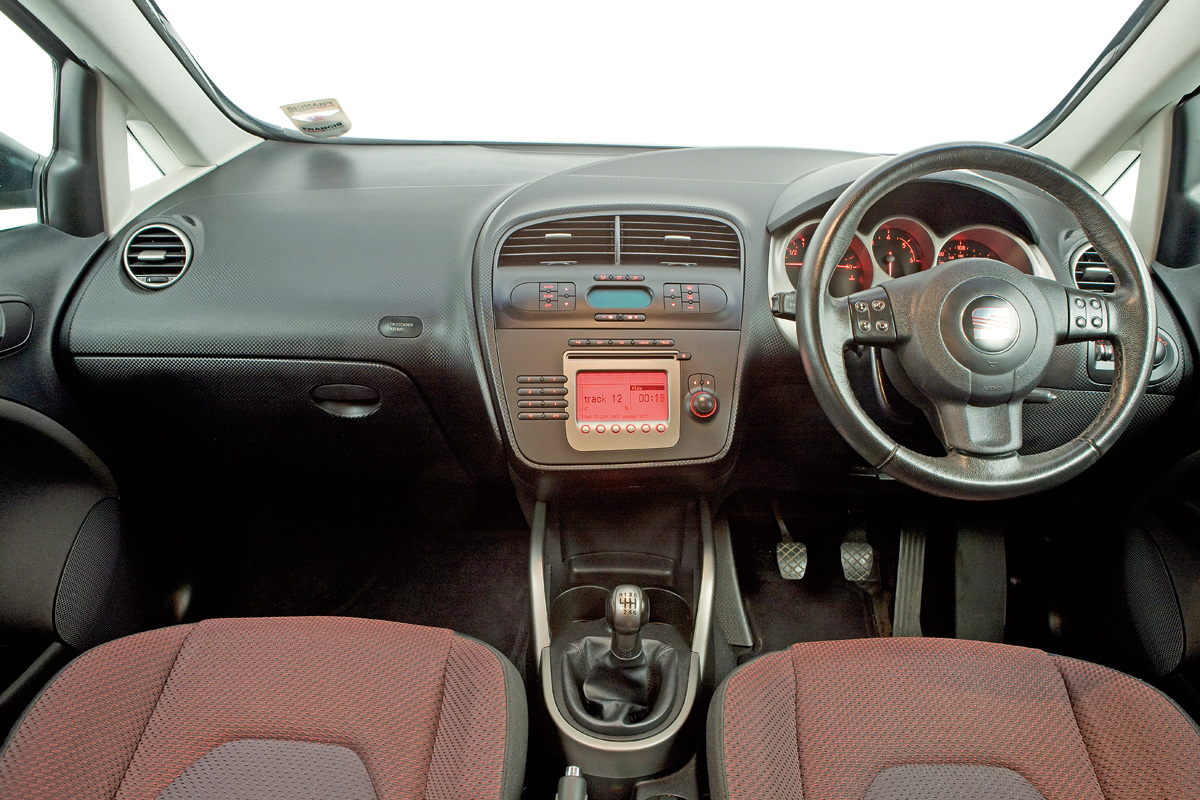 SEAT Toledo interior