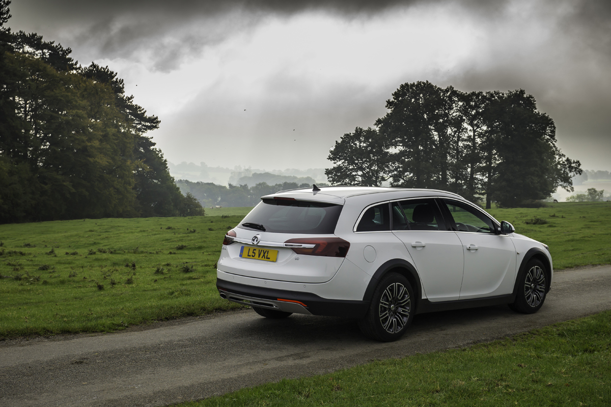 Vauxhall Insignia Country Tourer rear static