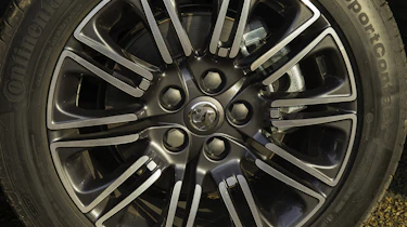 Vauxhall Insignia Country Tourer wheel