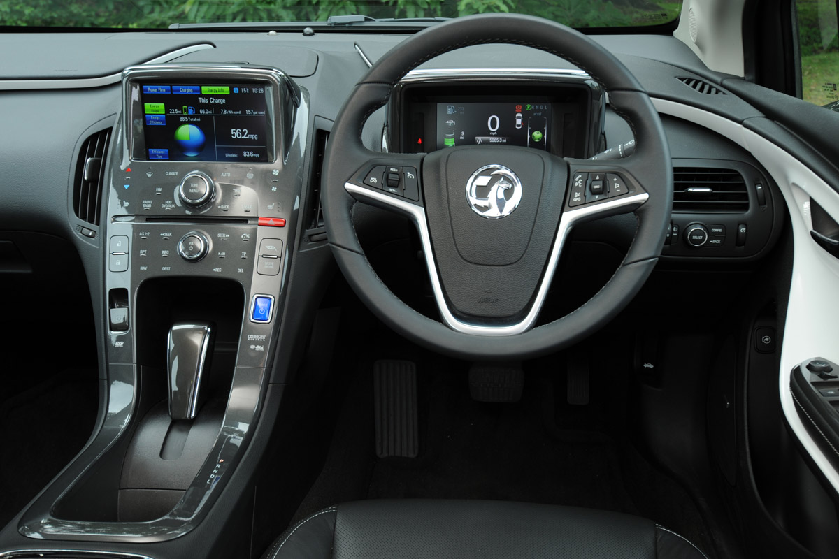 Vauxhall Ampera interior