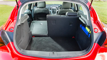 Vauxhall Astra SRi boot