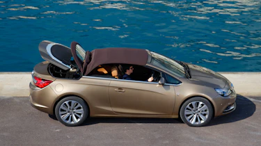 Vauxhall Cascada roof mechanism