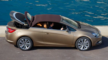 Vauxhall Cascada roof mechanism