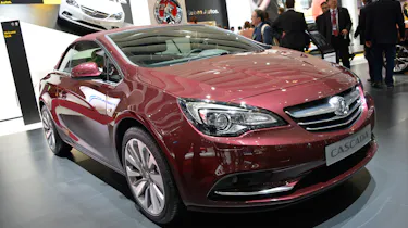 Vauxhall Cascada front tracking