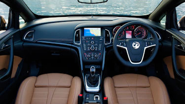 Vauxhall Cascada interior