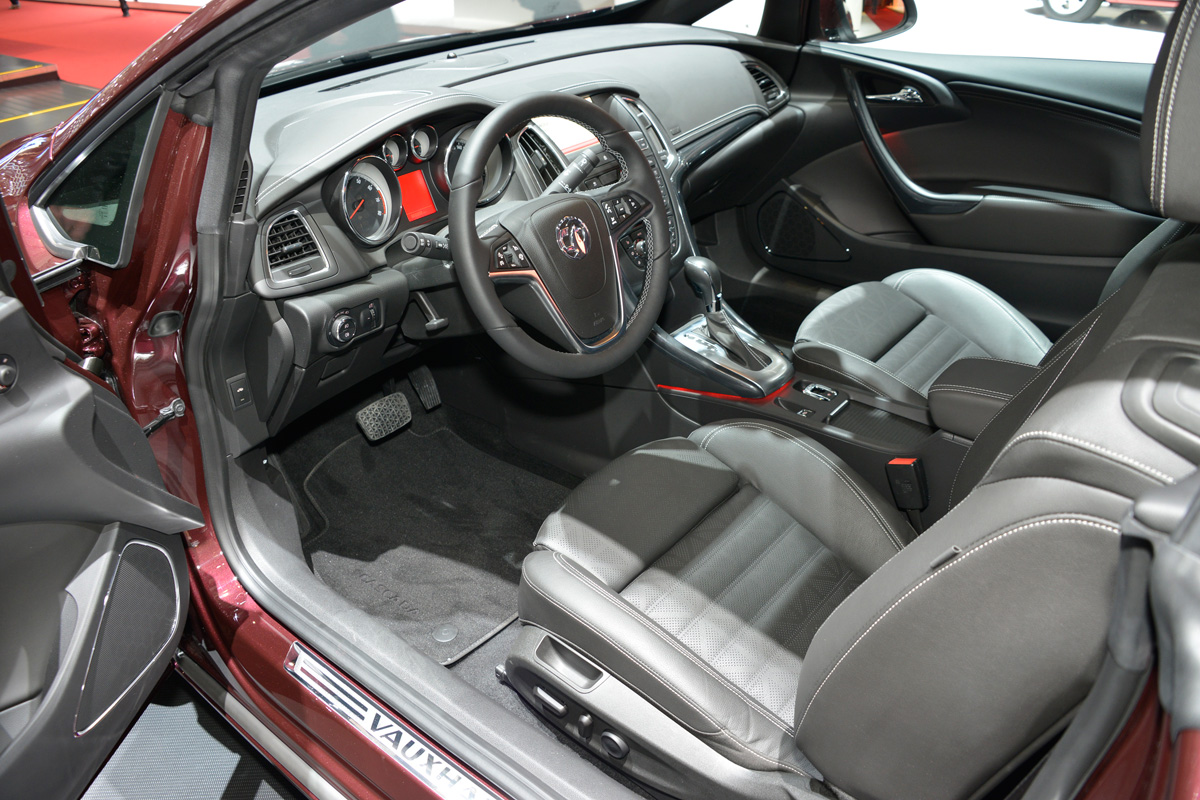 Vauxhall Cascada side