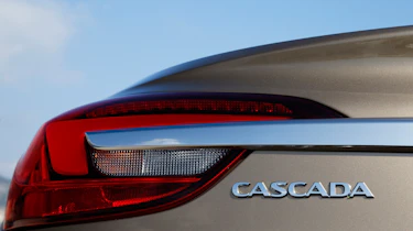 Vauxhall Cascada badge
