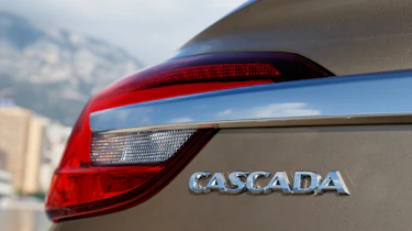 Vauxhall Cascada badge