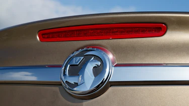 Vauxhall Cascada badge