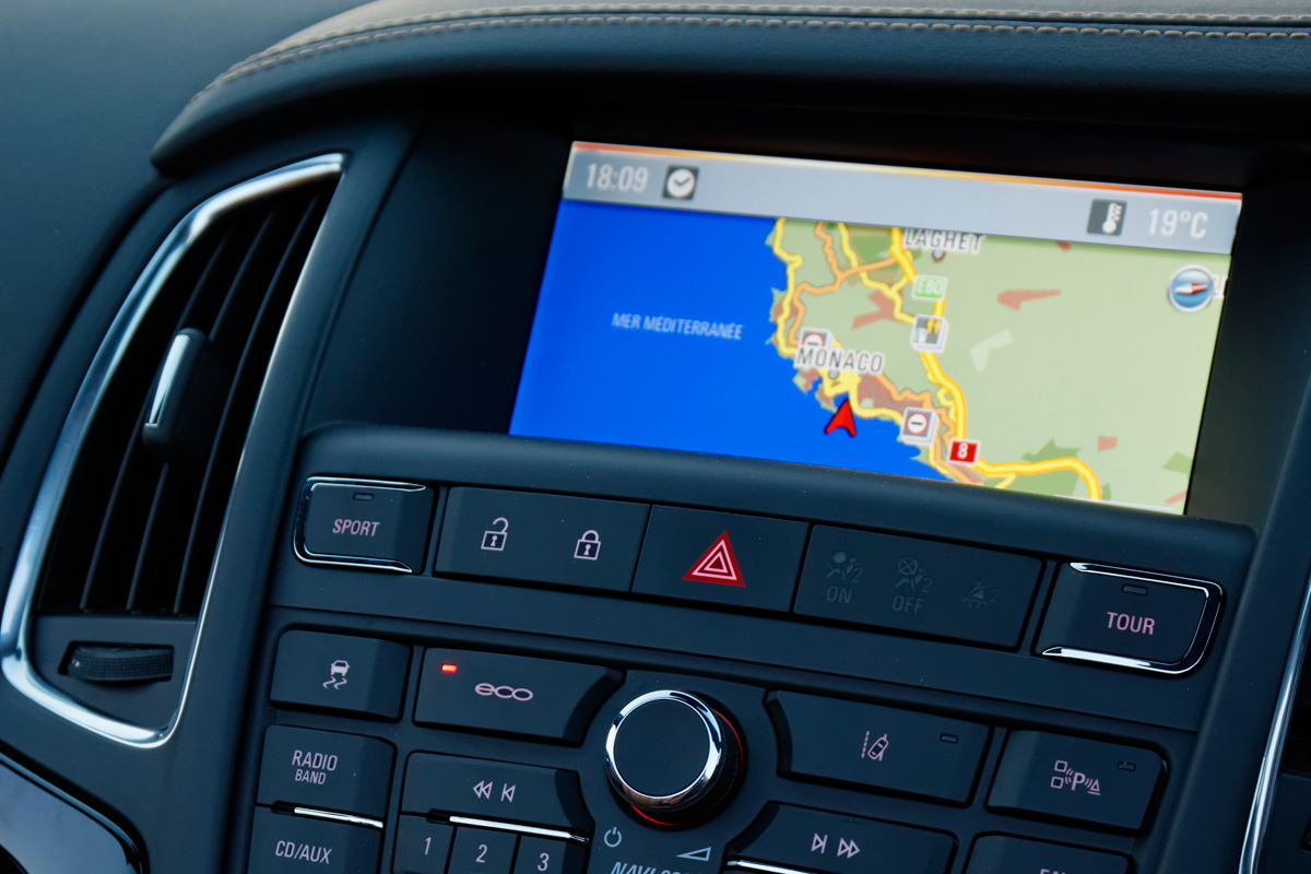 Vauxhall Cascada sat-nav