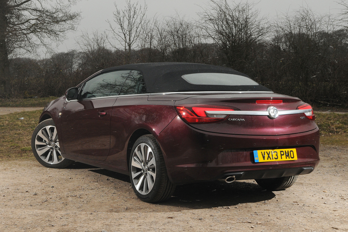 Vauxhall Cascada 2.0 CDTi roof up