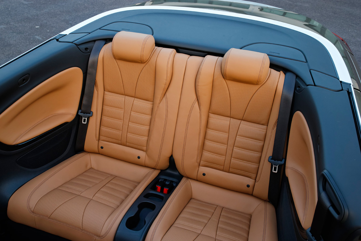 Vauxhall Cascada seats