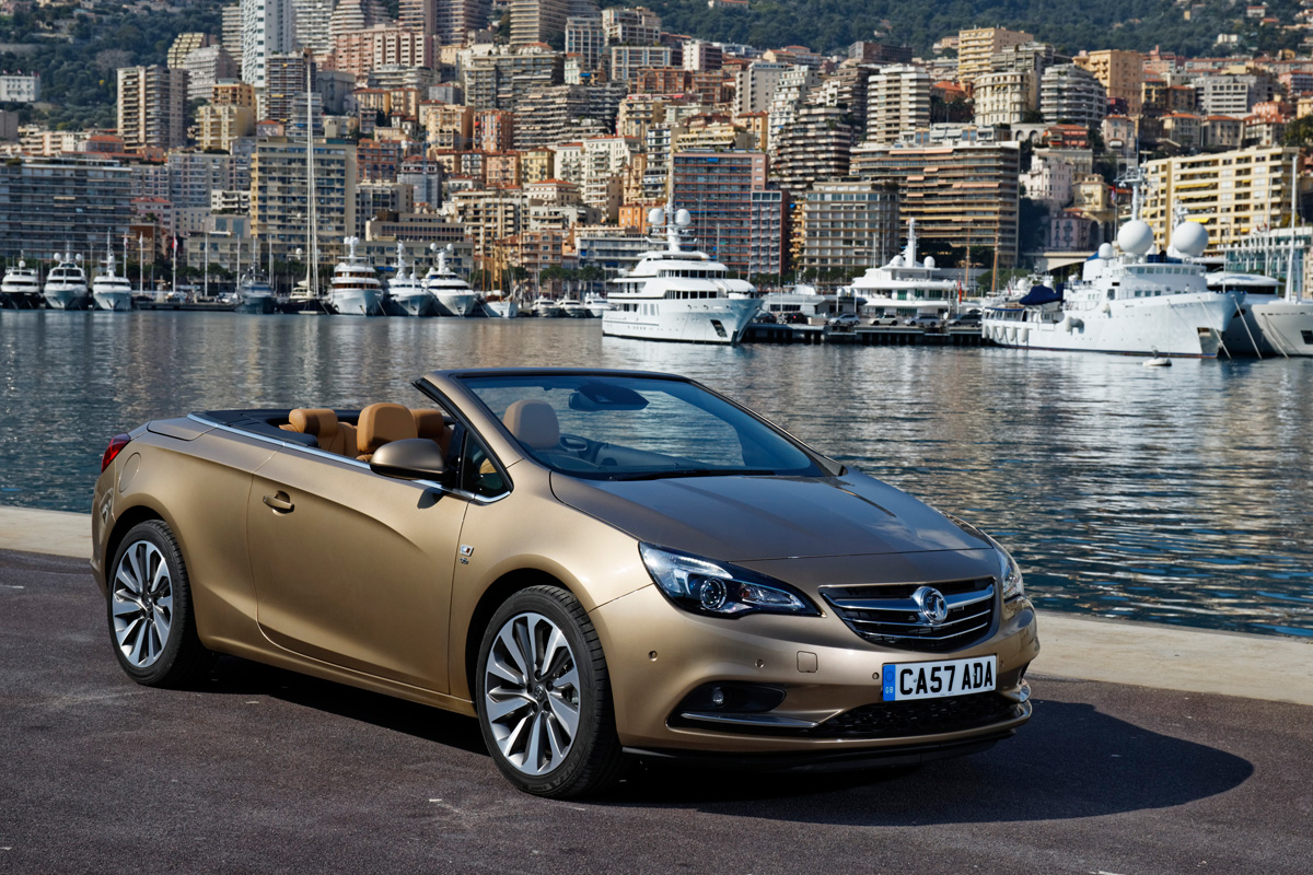 Vauxhall Cascada front three-quarters