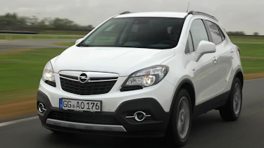 Vauxhall Mokka front tracking