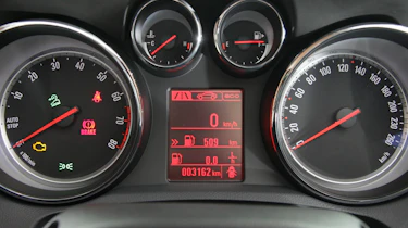 Vauxhall Mokka dials