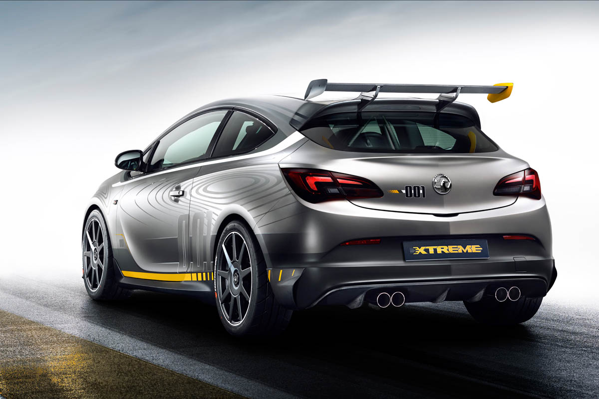 Vauxhall Astra VXR Extreme rear