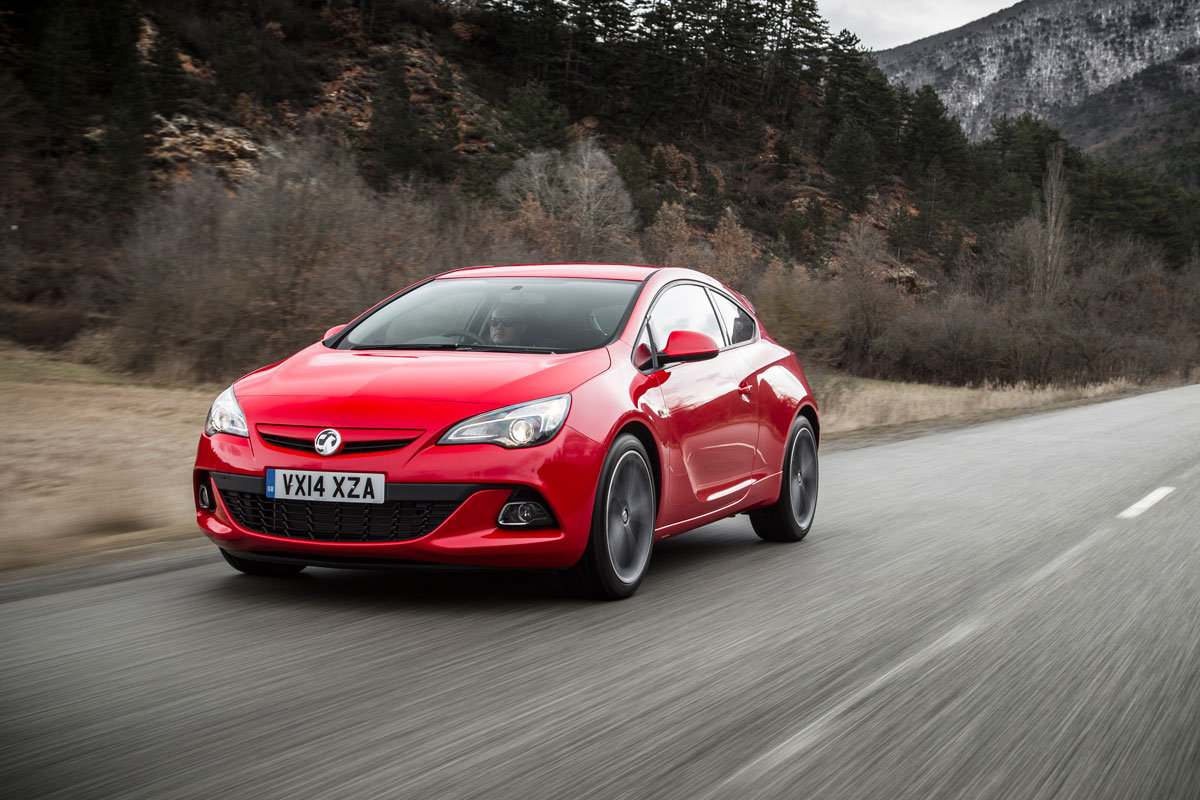 vauxhall astra front action shot