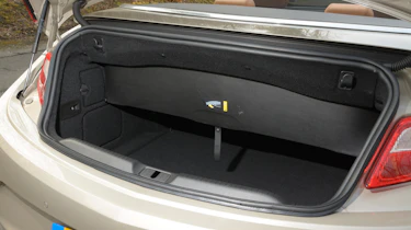 Vauxhall-Cascada-2014-boot