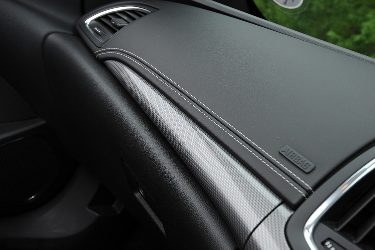 Vauxhall Cascada glovebox