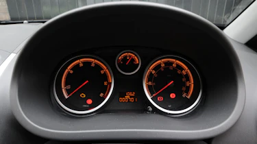Vauxhall Corsa ecoFLEX dials