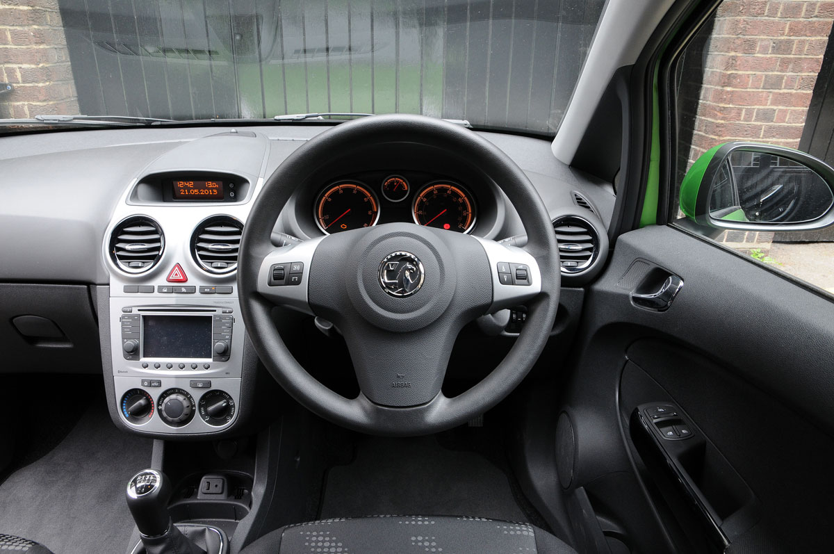 Vauxhall Corsa ecoFLEX interior