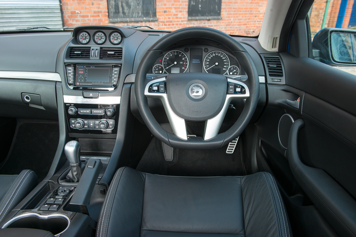 Vauxhall VXR8 Tourer interior