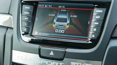 Vauxhall VXR8 Tourer reversing screen