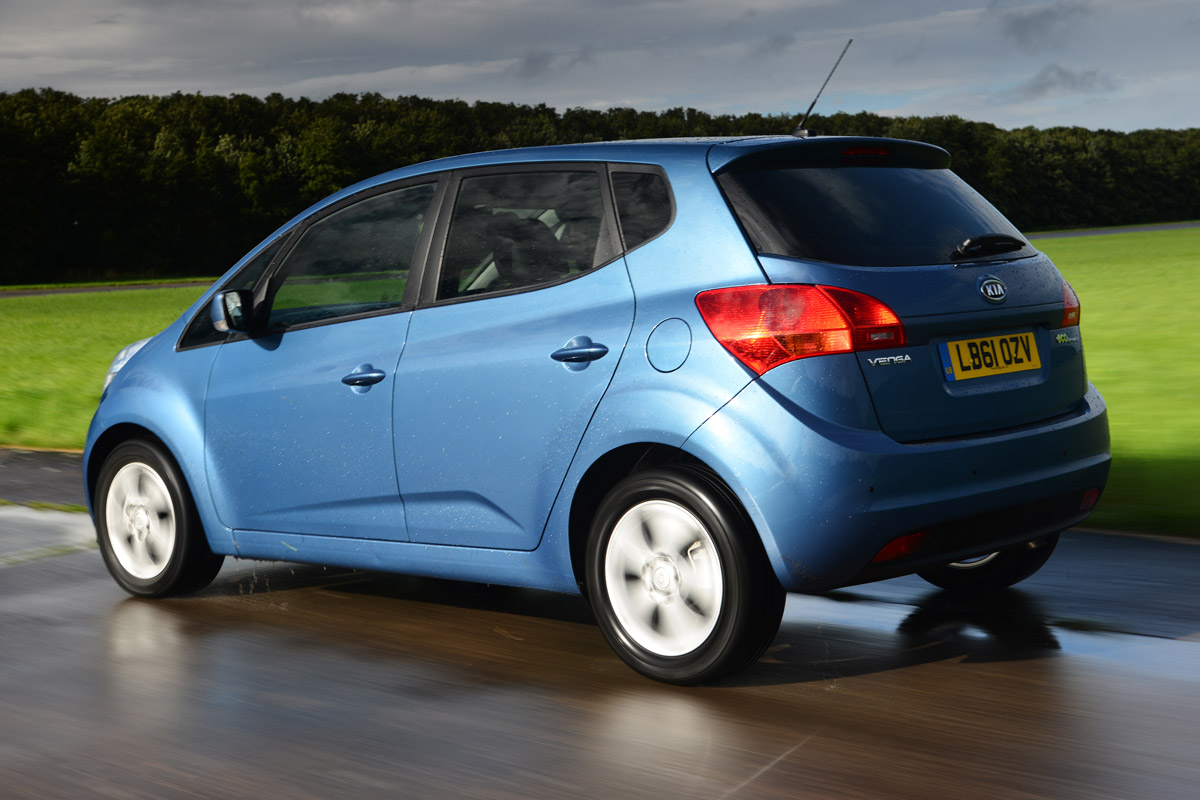 Kia Venga rear tracking
