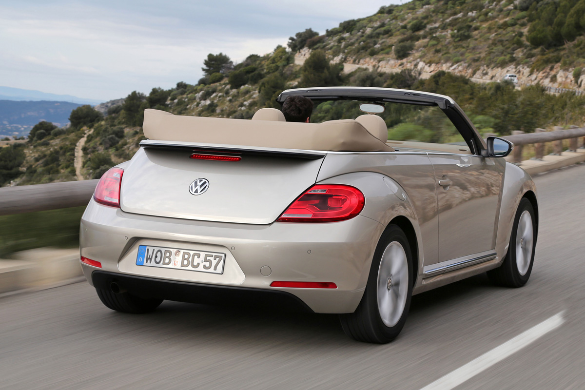 VW Beetle Cabriolet 1.4 TSI rear tracking